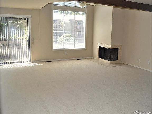 3rd image of 13730 15th Ave NE APT G203