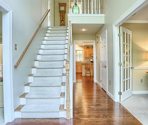 2nd image of 136 Aspen Dr