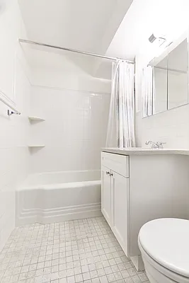 Rented by PocketBroker Inc | media 9