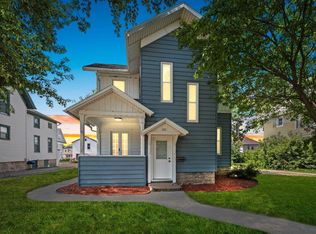 521 Algoma Blvd, Oshkosh, WI 54901