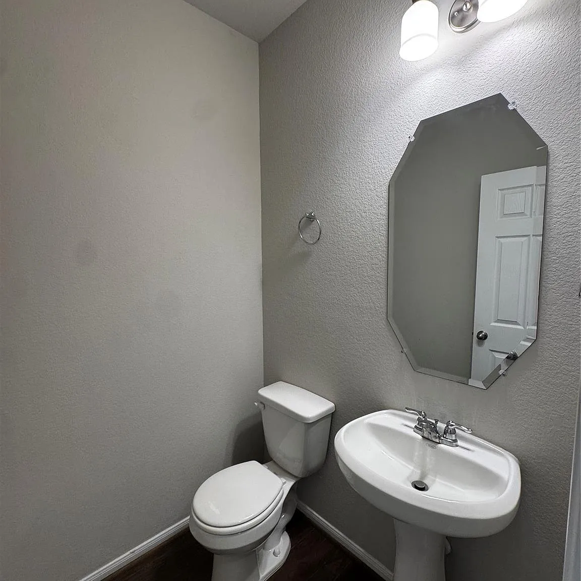 3 bed, 2.5 bath, $2,600 — Photo 4