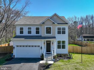 651 Powhatan Beach Rd, Pasadena, MD 21122