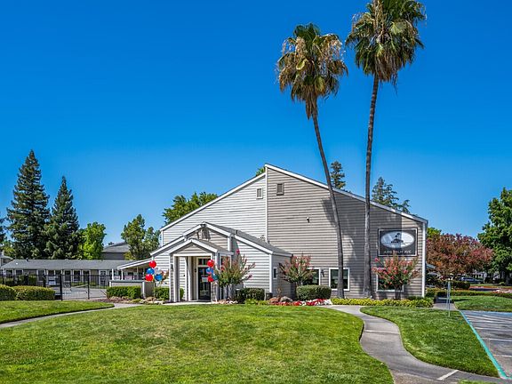 5th image of 4215 Palm Ave #228
