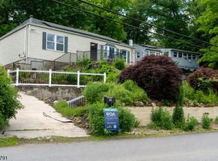 20 Greenwood Ave, Wanaque Boro, NJ 07420