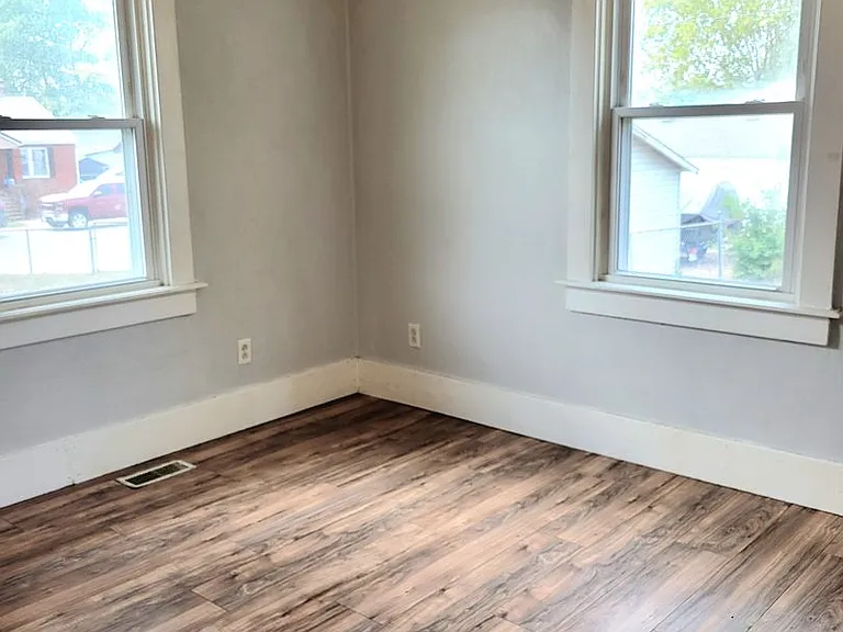 450 Hamilton Ave — Photo 15