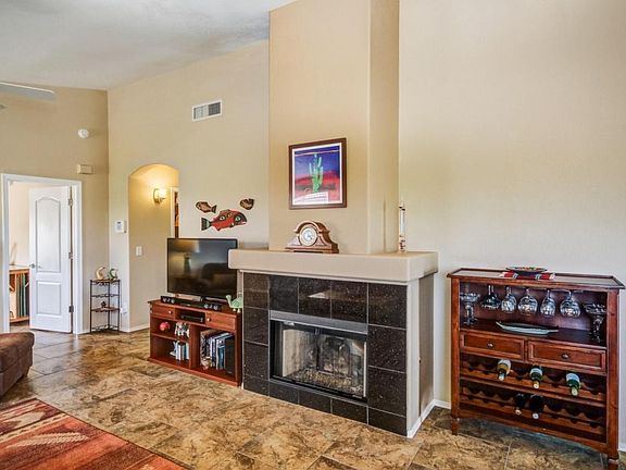 4th image of 1923 W Cholla Vista Dr