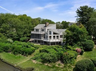 96 Starr Dr, Narragansett, RI 02882