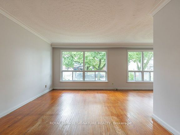 4th image of 17 Risdon Ct