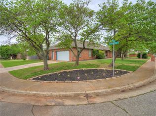 1120 Raliegh Ct, Edmond, OK 73003