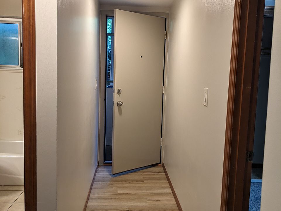 1st image of 821 NW 52nd St #1/2