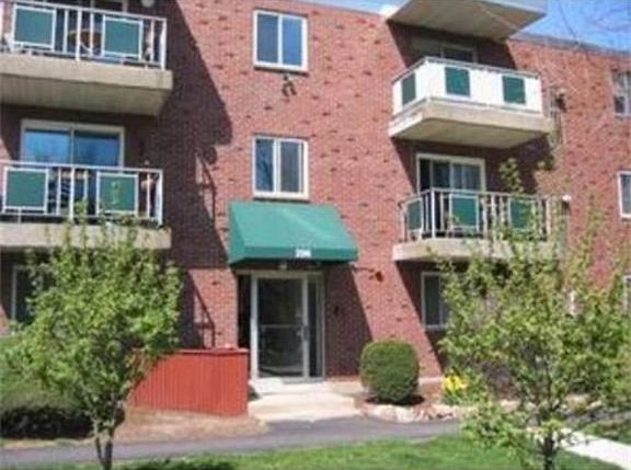 1st image of 302 Commercial St APT 23