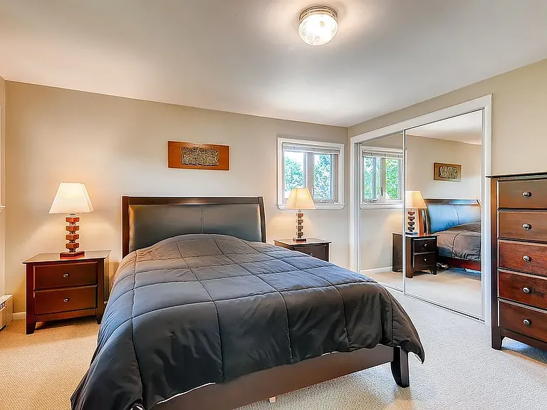 1375 Normandy Rd — Photo 3