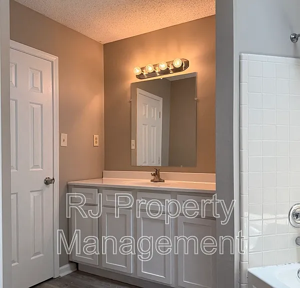 6600 Stockport Dr — Photo 21