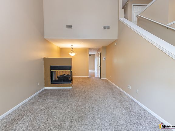 2nd image of 39436 Springwater Dr #15