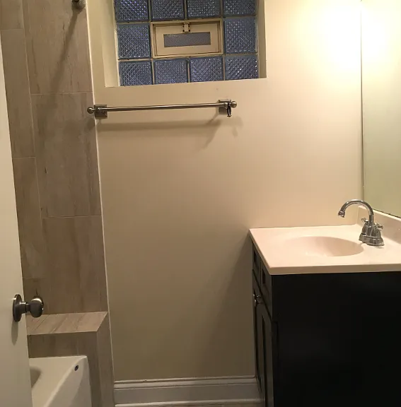 3216 W Argyle St #3 — Photo 3