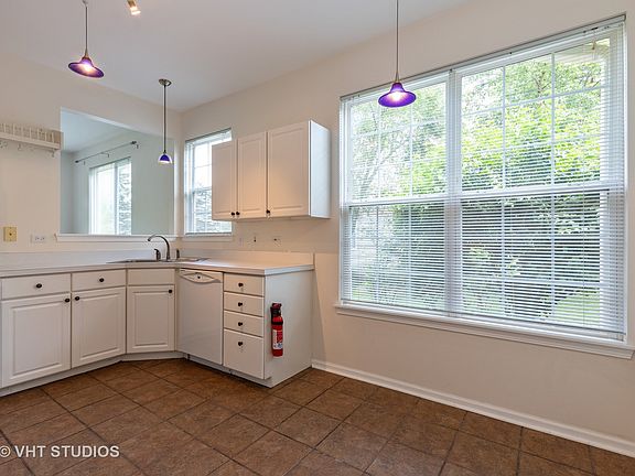 4th image of 1456 Doolittle Ln #1456