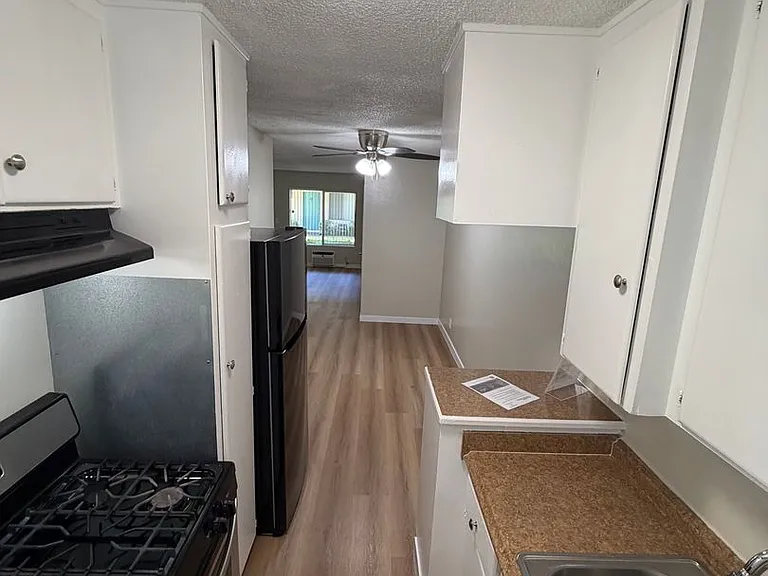 Stone Gate Apartments — Photo 48