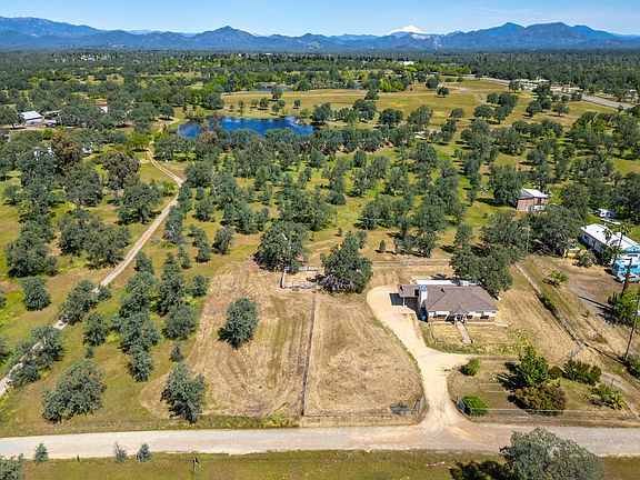 3rd image of 2362 Old Alturas Rd