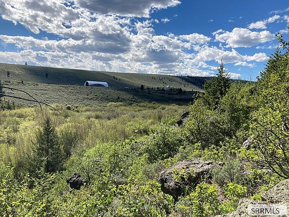 3rd image of Na Idmon Rd