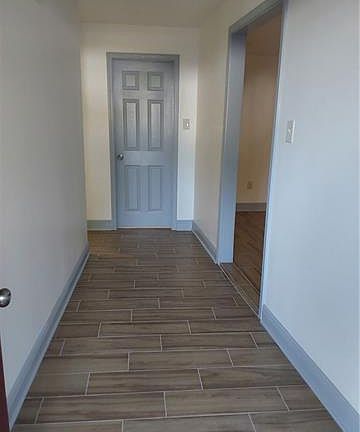 4th image of 1414 Alexander Ave #B