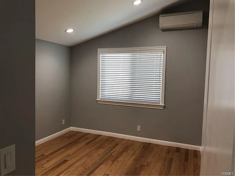 7447 Etiwanda Ave — Photo 11