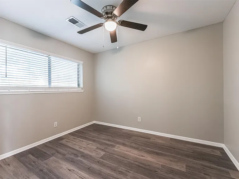 7015 Pine Vista Ln — Photo 18