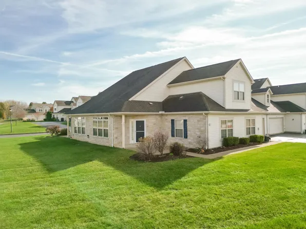201 Willow Trail Dr, Johnstown, OH 43031