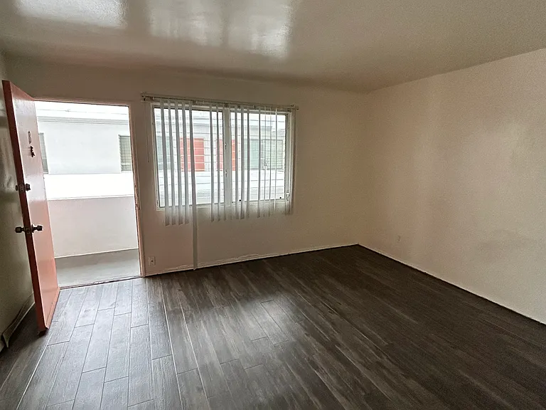 1616 9th Ave #C13 — Photo 4