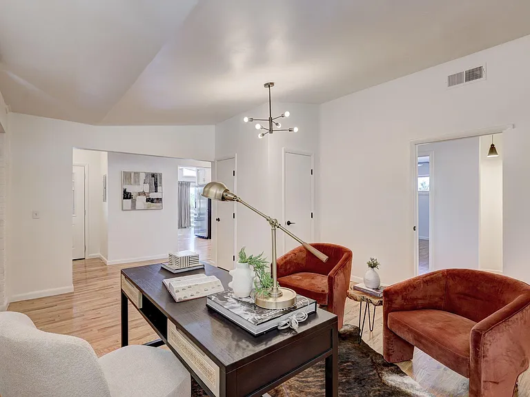 4312 N Portland Ave — Photo 4
