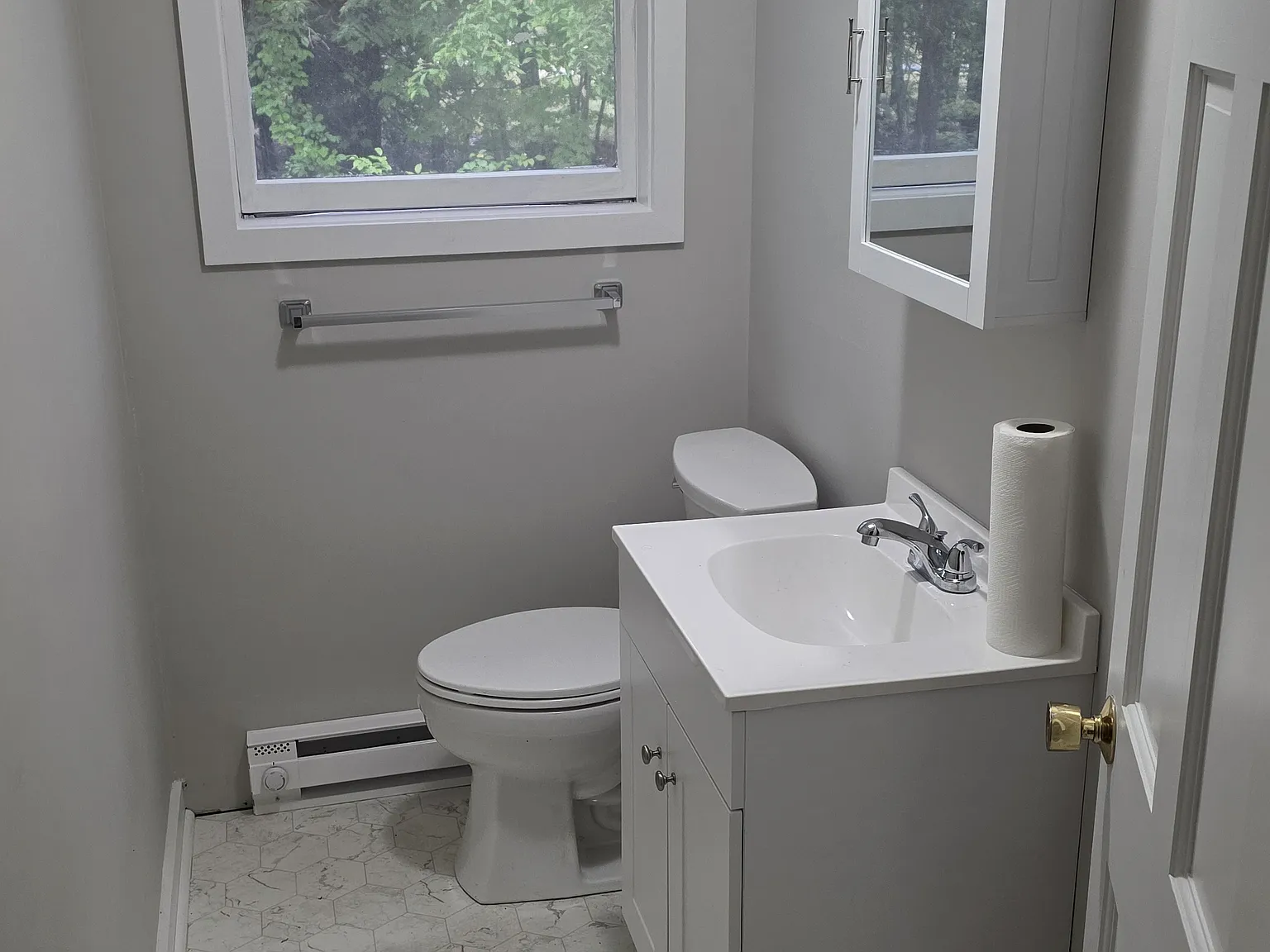 3 bed, 1.5 bath, 1000 sqft, $2,750 — Photo 4