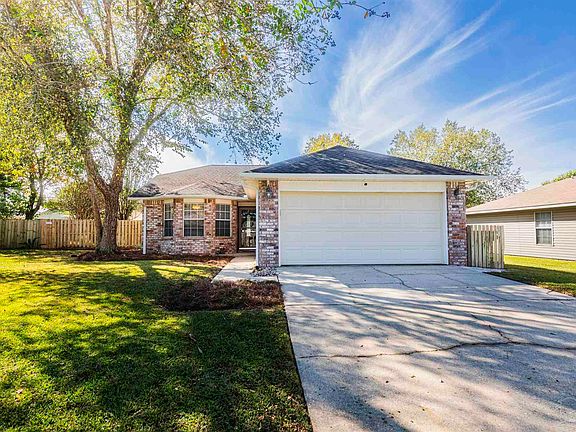 4th image of 321 Pin Oak Ct
