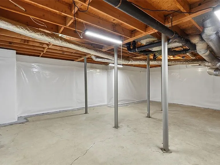 435 Stonebridge Dr — Photo 35
