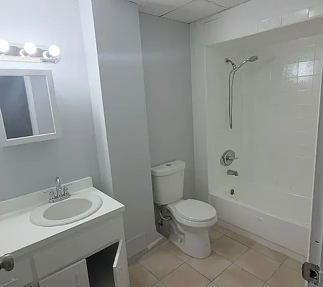 303 Grand St #2 — Photo 4