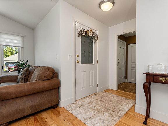 5th image of 35194 Christina Pl