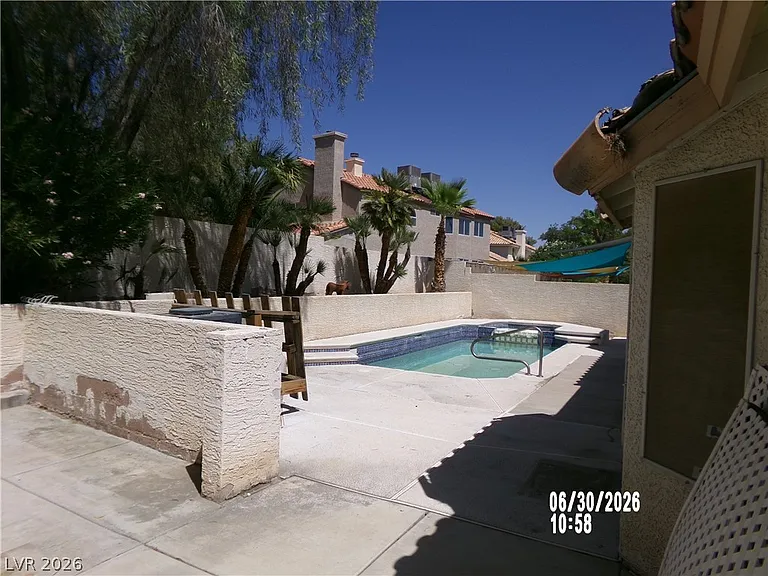 809 Long Branch Dr — Photo 38