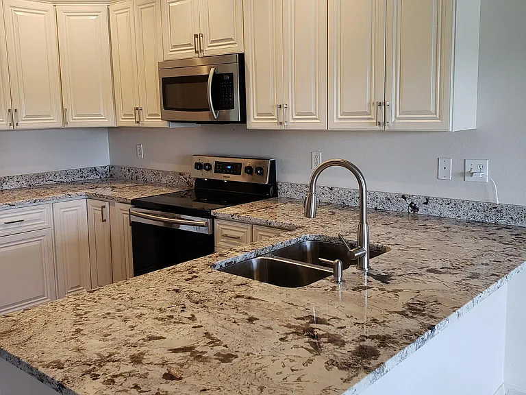 13616 Silver Charm Ct — Photo 4