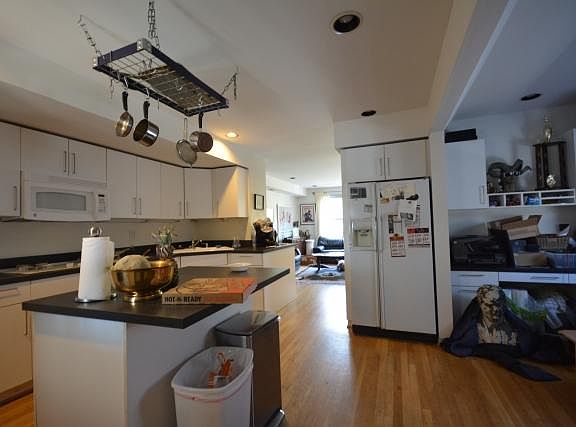 3rd image of 1645 W Beach Ave #1
