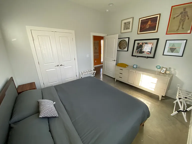2700 Francisco St #B — Photo 6