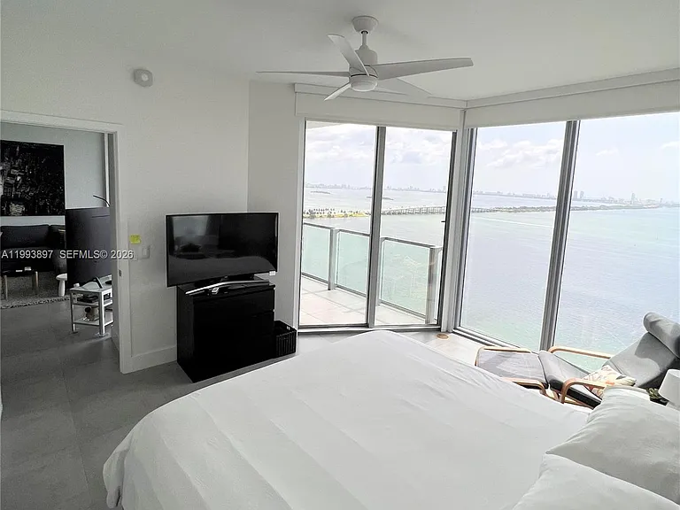 2900 NE 7th Ave #2204 — Photo 7