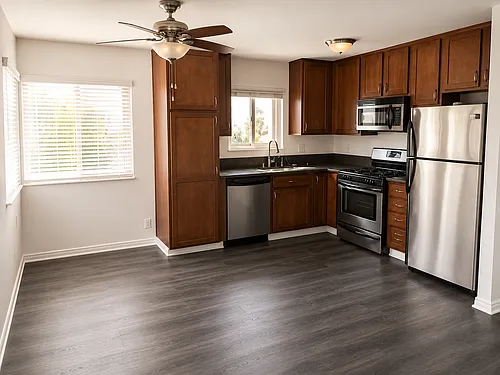 1650 Myrtle Ave #6 Photo 1