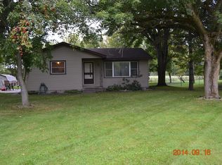 9915 Dice Rd, Freeland, MI 48623