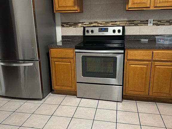 5th image of 3518 Englewood St
