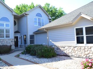 616 Monroe St #2, Beaver Dam, WI 53916