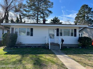 1011 Maple St, Elizabeth City, NC 27909