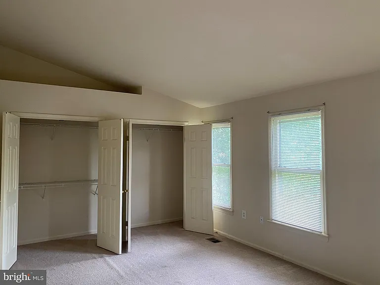 5623 Gresham Ln — Photo 22