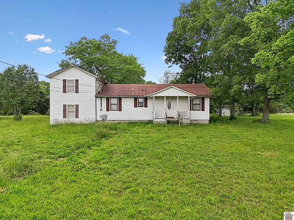3rd image of 8076 Newtown Rd