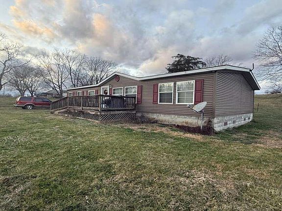 2nd image of 27 Charlie Brown Rd