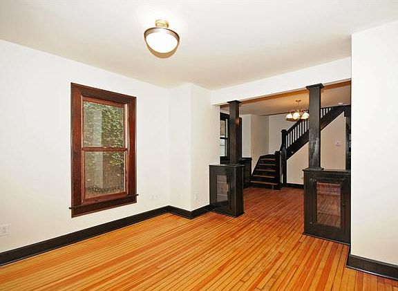 3rd image of 847 Jefferson Ave