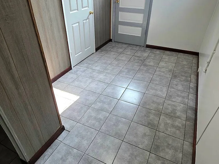 118 Rother Ave #2 — Photo 9