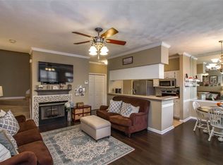 608 Primrose Ln, Chesapeake, VA 23320